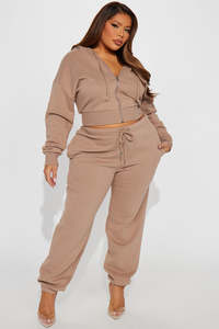 Women's Beige Cropped Hooded Zip-Up Sweatshirt <b>Set</b> With <b>Matching</b> <b>Joggers</b> Casual Fleece Two-Piece Outfit Full Sleeve Loose Fit - Product Image 6