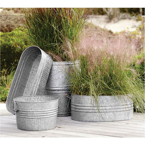 Jardinera Ovalada de Metal Galvanizado Corrugado, Maceta Vintage para Exteriores, Contenedor Galvanizado, Cubeta para Plantas - Product Image 1