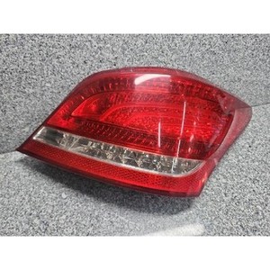 Luz Trasera Derecha Usada Equus 924023N000 - Product Image 2