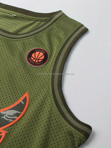 Débardeur d'entraînement sans manches de couleur unie pour hommes - Product Image 4