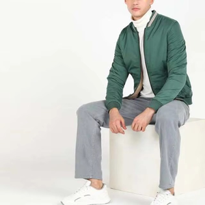Chaqueta Bomber Verde para Hombre, Cierre de Cremallera, Color Sólido, Resistente al Viento, Estilo Casual para Otoño, Corte Regular, Material de Poliéster - Product Image 4