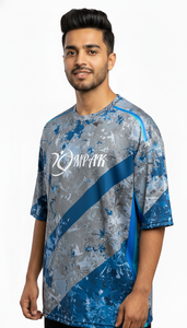 เสื้อยืดโอเวอร์ไซส์เทรนดี้สำหรับผู้ชาย สไตล์ลำลอง สตรีทแวร์ ทรงปกติ ผลิตจากโพลีเอสเตอร์/คอตตอน ระบายอากาศได้ดี เป็นมิตรต่อสิ่งแวดล้อม - Product Image 4