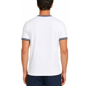 Camiseta blanca lisa de alta calidad para hombre con puños de contraste azul marino de doble franja y manga corta - Product Image 4