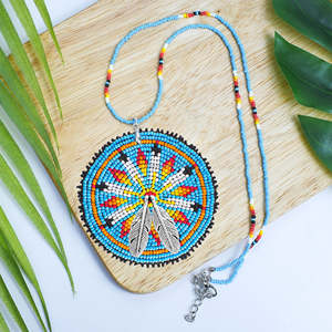 Collar de semillas de cristal hecho a mano, joyería indígena de comercio justo, regalo de patrón nativo - Product Image 4