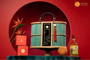 Elegant Bamboo <b>Gift</b> <b>Basket</b> Traditional Craft Woven Design for Holiday <b>Hampers</b> - Product Image 3
