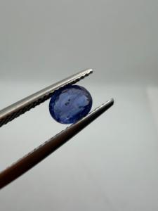 Zafiro Azul Real Natural, Corte Ovalado, 1.45 Quilates, Piedra Preciosa de Ceilán, Sri Lanka, Efecto BLUE FIRE, para Joyería, Zehra Gems - Product Image 3