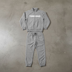 Conjunto Deportivo Personalizado de Pantalones Jogger de Nailon y Chaqueta Cortavientos para Hombre, Tela de Felpa Extra Grande con Sudadera - Product Image 1