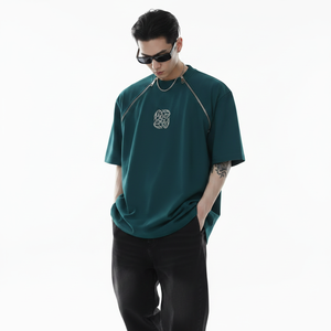 T-shirt en coton oversize tendance pour homme avec badge personnalisé, col rond et double fermeture éclair, style streetwear - Product Image 3