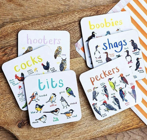 Dessous de verre personnalisés sur le thème des oiseaux: parfaits pour apporter le charme de la nature à votre maison, votre bureau ou votre décor d'événement - Product Image 1