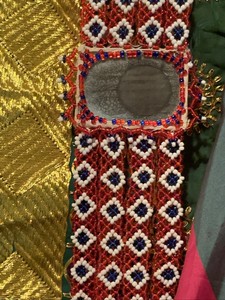 Vestido Tradicional Afgano Kuchi con Bordado de Encaje, Estampado Liso, Estilo Tribal Banjara, para Danza del Vientre, Hecho con Tela Afgana de la Mejor Calidad - Product Image 3