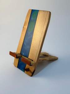 Support de téléphone de bureau en résine d'olivier de luxe, cadeau de bureau universel en résine époxy, support de téléphone en bois d'olivier, Craftera Exports - Product Image 5