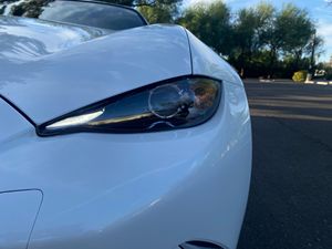 Honest Trade 2022 Mazda MX-5 Miata Club Cabriolet Prêt à être expédié dans le monde entier - Product Image 4