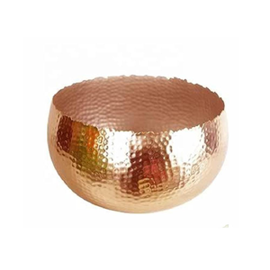 Ensemble de 3 pots de fleurs modernes en métal doré martelé à la main, décoration festive pour l'intérieur, pour table ou espace de vie, jardin - Product Image 2