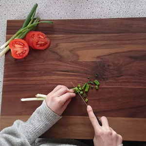 Planche à découper élégante en bambou avec motif de fruits, ustensile de cuisine fait main, durable, compatible lave-vaisselle, décoration de cuisine, bois de manguier et d'acacia - Product Image 1