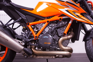 Super Offre 2025 – Ventes Abordables KTM SUPER DUKE 1390 R EVO – Nouvelles Motos Prêtes à l'Expédition - Product Image 5