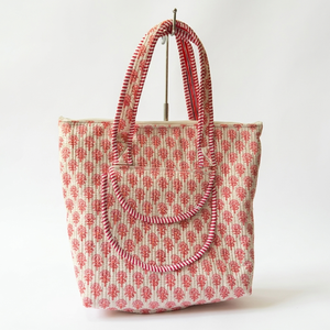Bolsa de Mano Acolchada Hecha a Mano, Bolsa de Transporte de Algodón Estampado, Bolsa Reutilizable para Compras, Viajes y Playa, OEM, Venta al Por Mayor, Exportación a India - Product Image 1