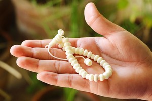 Custom Handmade Eco-Friendly Modern Bone Tasbih Islamic Prayer <b>Beads</b> for Daily Dhikr and Worship - Product Image 5