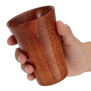 Verre à boire en bois design avec finition naturelle lisse, vaisselle artisanale haut de gamme pour la maison et l'usage commercial - Product Image 1