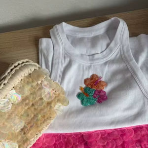 Elegante blusa étnica con bordado de cuentas para uso casual, blusa moderna con bordado de cuentas y diseño único. - Product Image 4