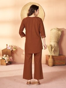 Ensemble Kurta et Palazzo brodés marron pour femme, col en V, tenue décontractée - Product Image 6