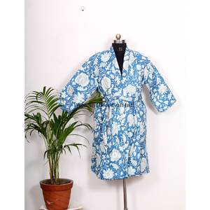 Vestido corto tipo kimono de seda, kimono indio de seda reciclada con patchwork, vestido bohemio tipo kimono, túnica kimono de talla grande, pareo de playa. - Product Image 3