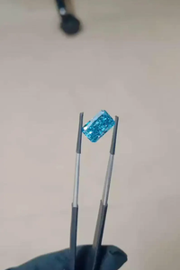 Diamant bleu de laboratoire taille radiant, pierre précieuse lâche de haute qualité VVS pour bijoux - Product Image 2