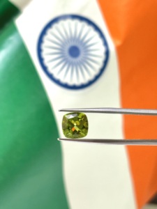 Peridoto natural en forma de cojín, gema facetada, olivino calibrado para la fabricación de joyas, de 3 mm a 10 mm, certificado. - Product Image 4