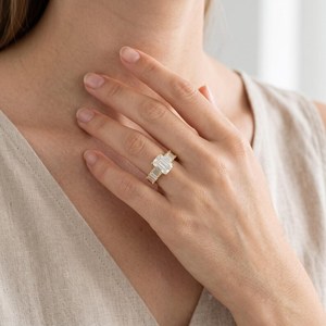 Gorgeous 2CT <b>Emerald</b> Cut Moissanite 7 Stone <b>Ring</b> 925 <b>Silver</b> With Rhodium Plated Wedding Jewelry for Women's Party Gift - Product Image 2