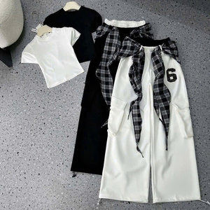 Conjunto de dos piezas largo para verano, ropa deportiva para mujer, moda natural, lavable, embalaje personalizado del fabricante de Vietnam - Product Image 1