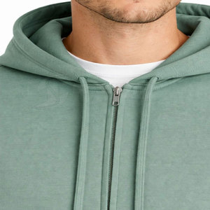 Conjunto de sudadera con capucha y pantalones cortos para hombre, diseño transpirable para recreación, viajes y actividades al aire libre diarias. - Product Image 5
