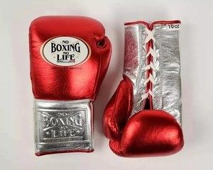 ถุงมือฝึกซ้อมแบบผูกเชือกสีแดงเงิน No Boxing No Life ขนาด 10 ออนซ์ สำหรับผู้ใหญ่ ผลิตในประเทศปากีสถาน ทำจากหนังวัวแท้ ถุงมือชกมวยแบบสั่งทำพิเศษ - Product Image 2