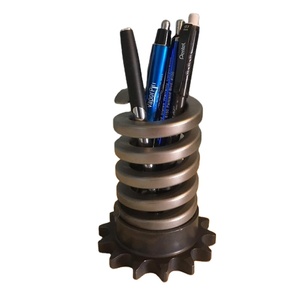 Portalápices Redondo de Metal Ligero y Contemporáneo con Acabado para Decoración de Escritorio en Hogar, Estudio u Oficina - Product Image 1
