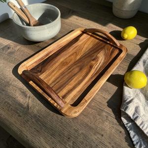 Bandeja de servir de madera de nogal con asas, bandeja de desayuno hecha a mano, bandeja de comida de madera natural, bandeja de servir para cocina - Product Image 1