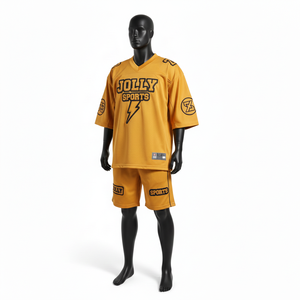 ชุดเสื้อฟุตบอลชาย กางเกงขาสั้น ผ้าโพลีเอสเตอร์ตาข่าย ระบายอากาศได้ดี 180 GSM สีทอง พิมพ์ลายโลโก้ตามสั่ง ชุดขาสั้นสำหรับผู้ชาย - Product Image 4