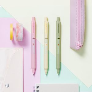 Lápiz Mecánico Uni Kuru Toga KS Modelo M3-KS 0.5mm con Rotación Automática de Mina, Cuerpo Metálico, Papelería Japonesa - Product Image 4