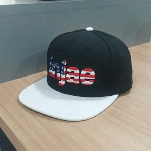 โรงงานผลิตหมวกแบบ Snapback 6 แผง ปักลาย 3 มิติ ทรงแบน รับผลิตตามแบบ OEM/ODM  ขั้นต่ำในการสั่งซื้อน้อย - Product Image 3