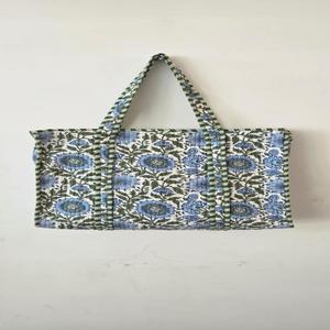 Quilted Cotton Geometric Pattern Tote Bag with Zipper Closure Shopping & Travel Bag - Product Image 1