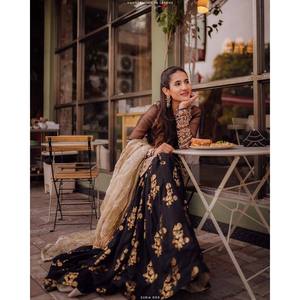 Ensemble de vêtements de soirée pour femmes avec haut plazzo brodé et look élégant Dupatta - Product Image 6