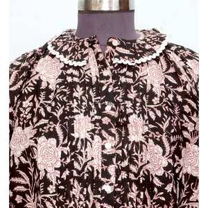 เสื้อเชิ้ตผู้หญิงคอโอ แขนพอง ลายดอกไม้ พิมพ์ลายวินเทจ ดีไซน์สวยหวาน เป็นมิตรกับสิ่งแวดล้อม แห้งเร็ว ผ้าฝ้าย 100% - Product Image 3