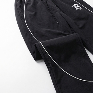 ชุดวอร์มมีฮู้ดแบบสั่งทำ |   ชุดวอร์มกีฬาแบบกันลม |   ผู้ผลิตเสื้อผ้ากีฬาแบบ OEM สำหรับแบรนด์ส่วนตัว - Product Image 4