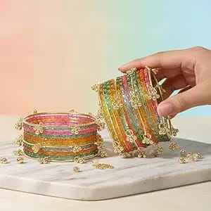 Ensemble de bracelets cachemiri tendance plaqué or de qualité supérieure, en verre et perles multicolores, finition ombrée avec accents scintillants, pour mariage traditionnel - Product Image 3