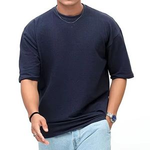 T-shirt décontracté pour homme, bleu uni, col rond, manches courtes, coupe classique, 100% coton jersey tricoté - Product Image 1