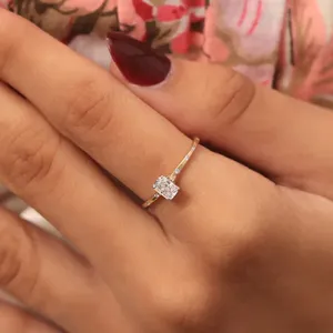 Anillo de Boda con Diamantes de Corte Radiante, Anillo Dorado con Piedras Blancas, Claridad VS, Compre Directamente del Proveedor Indio - Product Image 2
