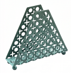Support de boîte à mouchoirs moderne en plastique avec découpe géométrique, sur pied, pour rangement sur table et usage hôtelier - Product Image 1