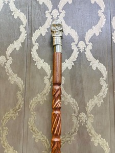 Canne de marche multifonctionnelle antique en bois de rose avec poignée en laiton poli – Décoration pour Halloween, Pâques et Thanksgiving - Product Image 3