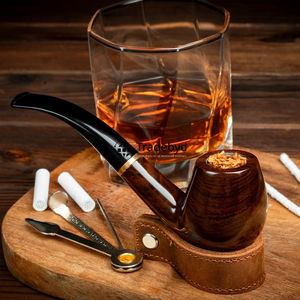 Pipa de Tabaco de Madera Estilo Vintage, Tallada a Mano, Madera Natural, Pipa Clásica para Fumadores, Regalo para Coleccionistas por Tradebyd - Product Image 1
