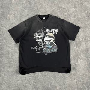 T-shirt graphique oversize pour homme, imprimé vintage vieilli, style streetwear décontracté, coupe ample, manches courtes - Product Image 1