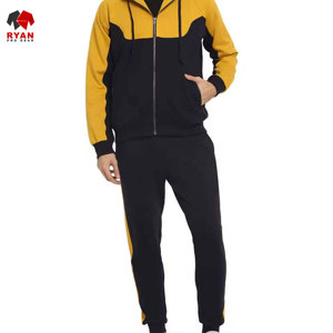 ชุดวอร์มผู้ชายขายดีสำหรับฤดูหนาว สไตล์โดดเด่น ผ้าระบายอากาศได้ดีและสวมใส่สบาย พร้อมโลโก้แบบกำหนดเอง คอเสื้อมีฮู้ด - Product Image 4