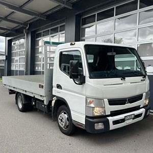 Camión de Plataforma Plana Mit-subishii Canter 2018 Premium, Diésel de Uso Pesado, Disponible a Precio Mayorista Competitivo - Product Image 5
