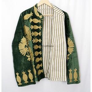 Veste d'hiver pour femme en velours faite à la main avec motif floral, col rond, manches longues, broderie, coque 100% coton - Product Image 3